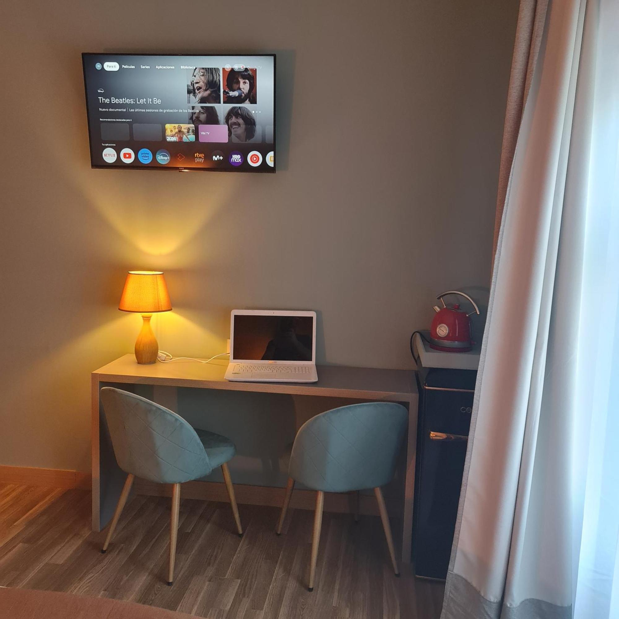 Luxury Green Hostal Madrid Gran Via Esterno foto