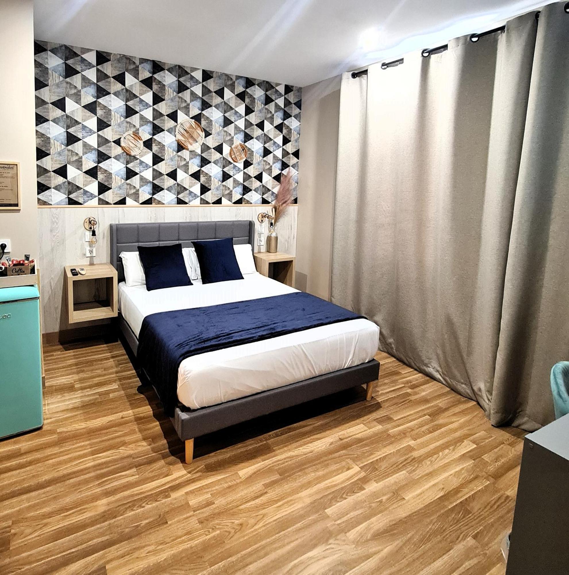 Luxury Green Hostal Madrid Gran Via Esterno foto